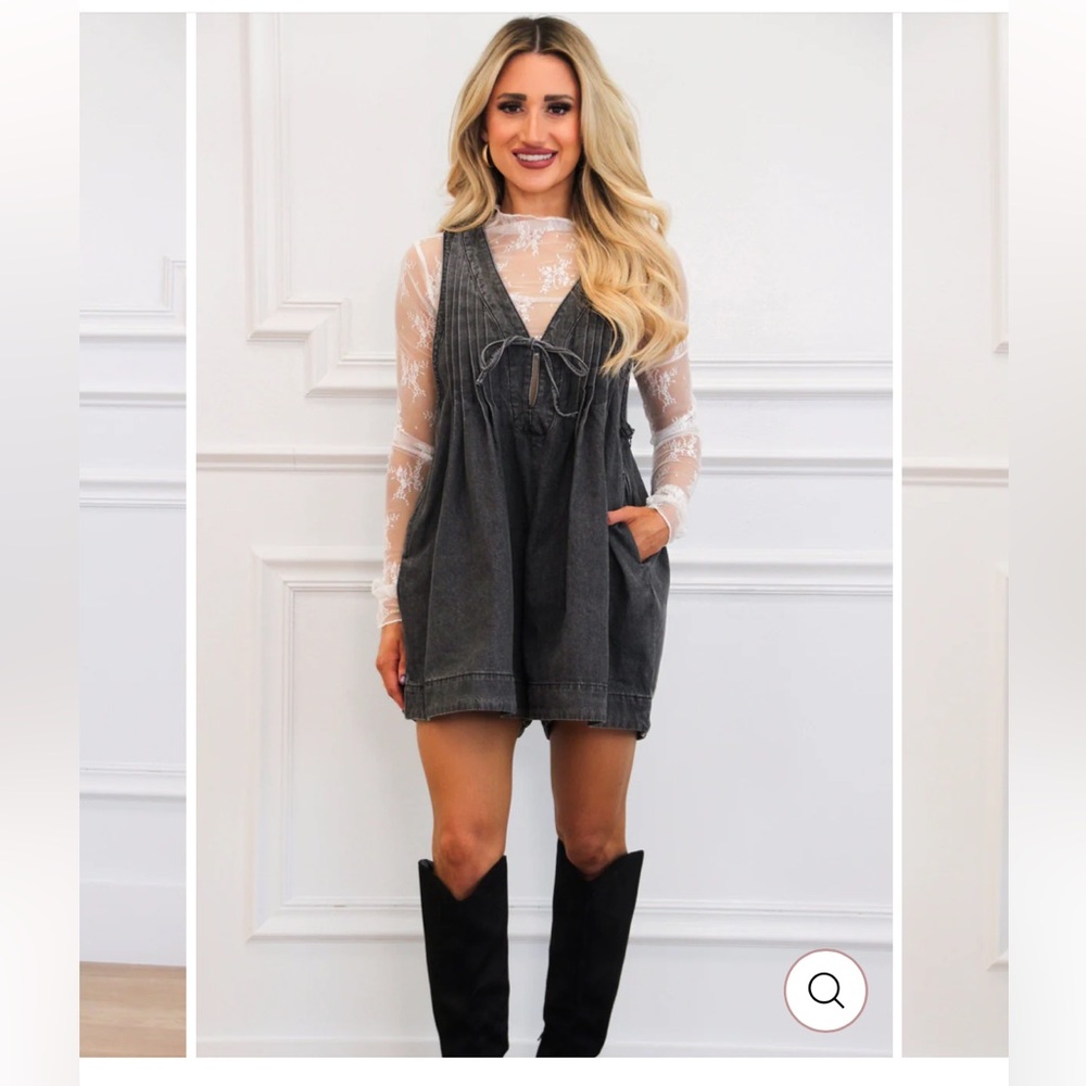 Ververet Grey Denim Jumpsuit Romper Sleeveless Pockets Large Cottagecore Vneck